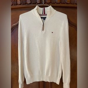 Mens Tommy Hilfiger quarter zip sweater. Beige/oatmeal color. Size Medium.